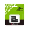 3 Blíster verde del empaque comercial de la tarjeta Kingston Canvas Select Plus 64GB destacando su rendimiento A1.