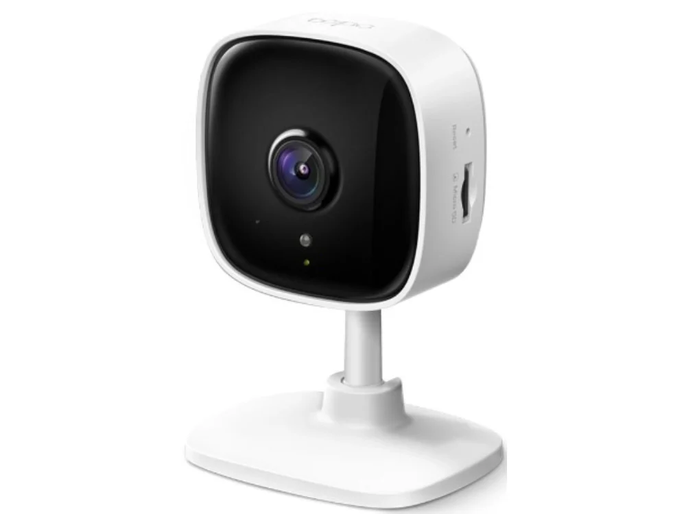 1 Cámara de seguridad interior TP-Link Tapo C100 vista frontal 1080p fondo blanco.