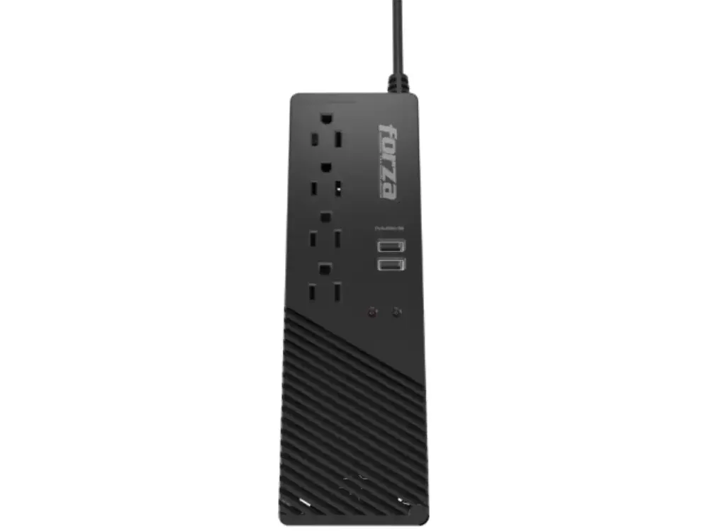 1 Regulador de voltaje automático Forza FVR-1011USB de 1000VA mostrando su diseño negro con 4 tomas y puertos USB frontales.