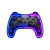 Vista frontal del gamepad inalámbrico Xtrike Me GP-52 con diseño transparente e iluminación RGB activada sobre fondo blanco.