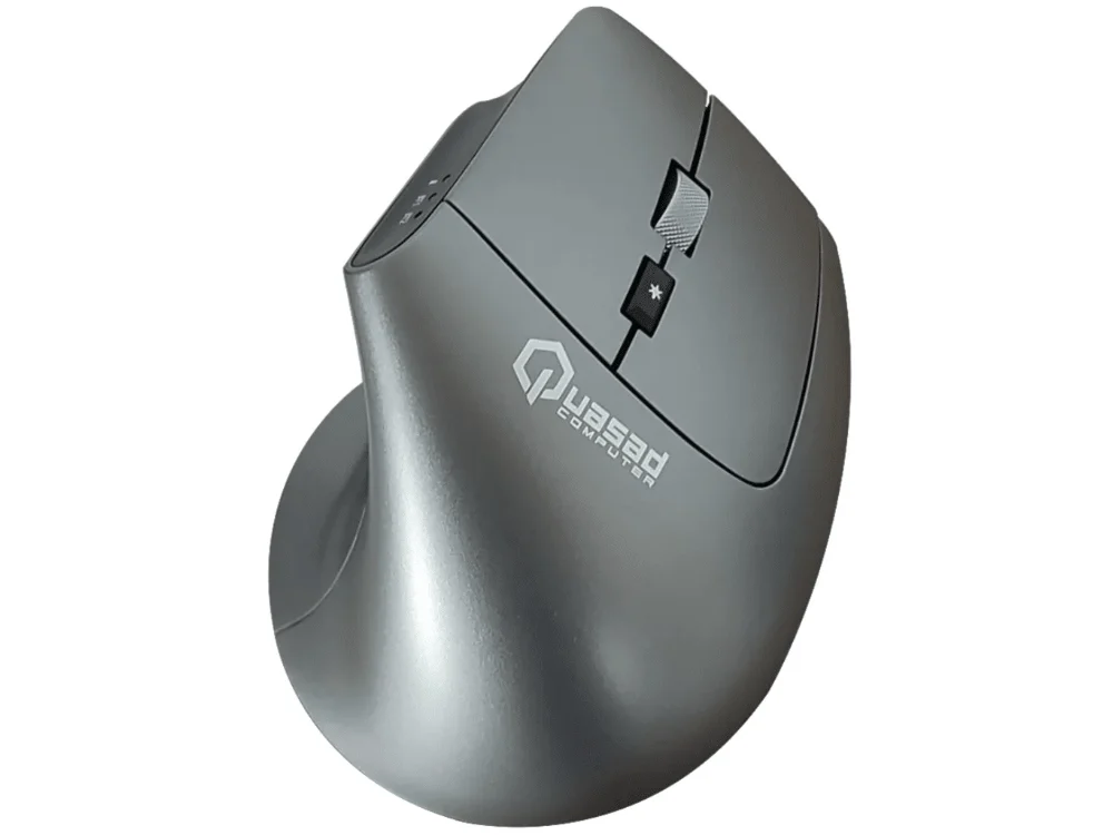 Mouse vertical Quasad QME-V10 color gris inalámbrico vista frontal sobre fondo blanco