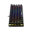 Vista lateral del teclado mecánico gamer Xtrike Me GK-916 formato 60% con retroiluminación Rainbow encendida sobre fondo blanco.