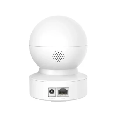 2 Cámara de seguridad interior TP-Link Tapo C232 vista posterior destacando sus puertos