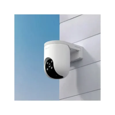 2 Cámara de seguridad exterior WiFi EZVIZ H8c PRO vista frontal mostrando su lente de resolución 3K y diseño motorizado resistente a la intemperie.