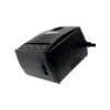 2 Acercamiento al panel del regulador Forza FVR-3001 destacando sus tomas de corriente protegidas y luces indicadoras LED frontales.
