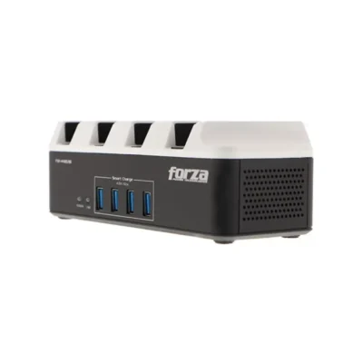 Acercamiento al panel frontal de la estación de carga Forza, destacando los 4 puertos de carga USB y las luces indicadoras LED de estado.