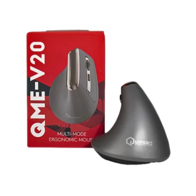 Empaque original rojo del mouse Quasad QME-V20 resaltando su conectividad multi-modo y diseño recargable