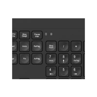 3 Vista frontal del teclado alámbrico Klip Xtreme Compass KKM-252S color negro con distribución en español sobre fondo blanco.
