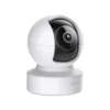 3 Cámara de seguridad interior TP-Link Tapo C232 vista frontal destacando su diseño motorizado 360 grados y su potente lente 3K.
