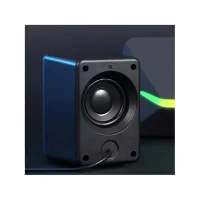 3 Altavoz satélite Marvo SG-235 mostrando su diseño moderno y panel de luces LED para setup de PC.