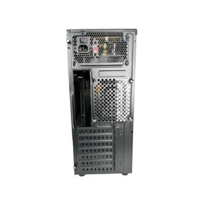 3 Vista interna del Case Infinitk 5200 mostrando el espacio de expansión y la fuente de poder de 875W.