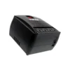 4 Acercamiento al panel del regulador Forza FVR-3001 destacando sus tomas de corriente protegidas y luces indicadoras LED frontales.