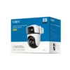 5 Empaque de la cámara de seguridad WiFi Tapo C545D vista frontal mostrando su doble lente 2K y diseño motorizado para exteriores.