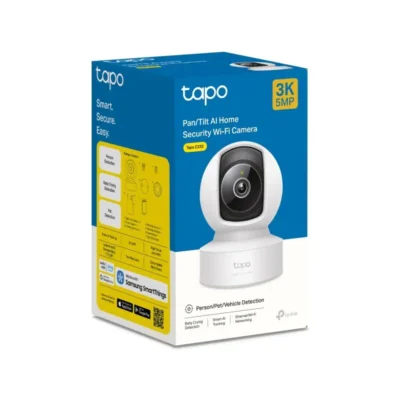 5 Cámara de seguridad interior TP-Link Tapo C232 vista frontal destacando su diseño motorizado 360 grados y su potente lente 3K.